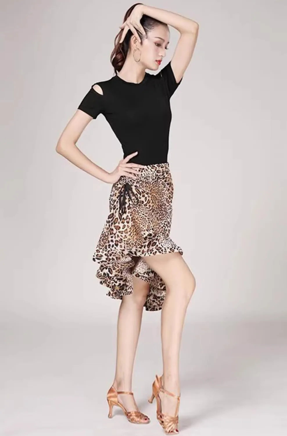 Women Latin Dance Mini Skirt Ballroom Salsa Rumba Training Skirt Skater Costume Ruffle Swing Skirt with Shorts